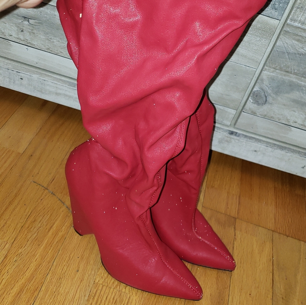 Wiley-01 Red Slouchy Boot